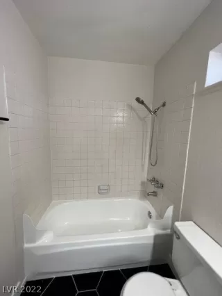 Photo #6: 2444480 Listing 