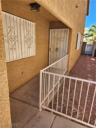 Photo #2: 2444506 Listing 