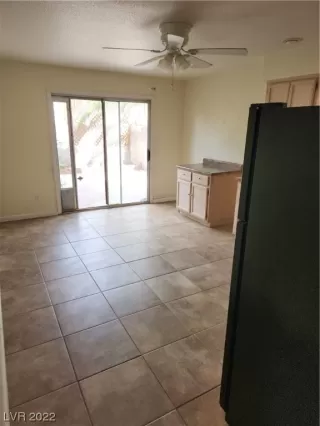 Photo #5: 2444506 Listing 