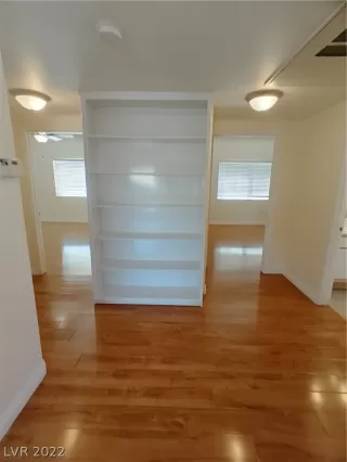 Photo #5: 2444507 Listing 