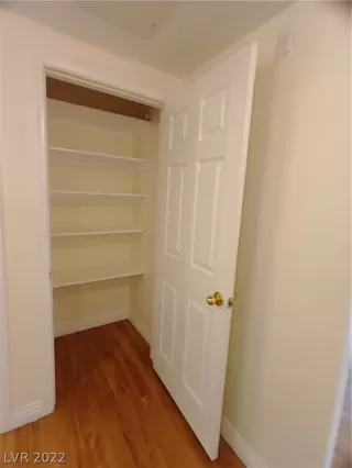 Photo #6: 2444507 Listing 