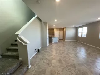 Photo #3: 2444519 Listing 