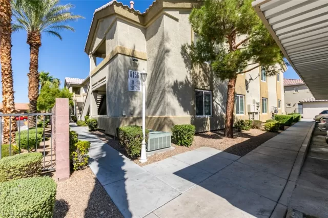 MLS: 2444537 Condo For Sale