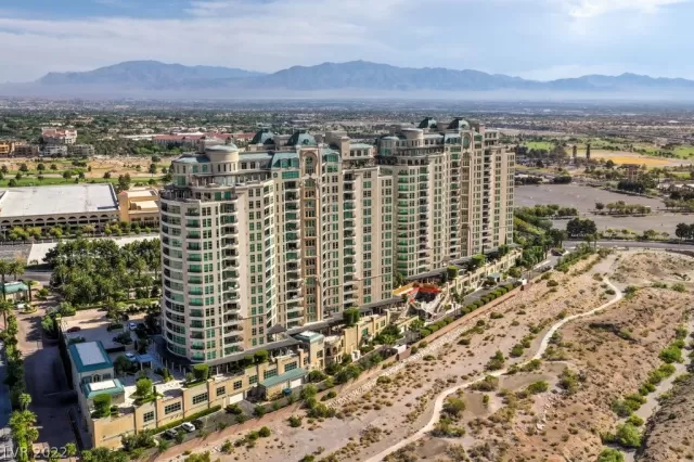 MLS: 2444580 Condo For Sale