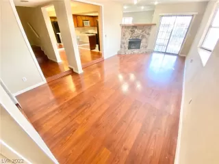 Photo #1: 2444600 Listing 