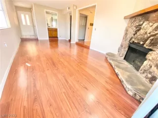 Photo #2: 2444600 Listing 