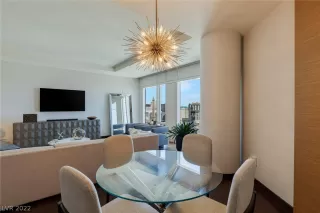 Photo #2: 2444633 Listing 