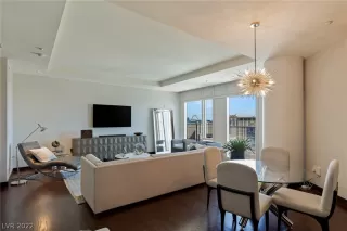 Photo #3: 2444633 Listing 