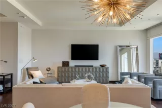 Photo #4: 2444633 Listing 