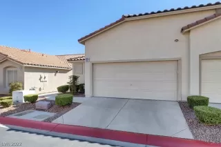 Photo #1: 2444704 Listing 