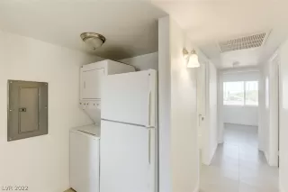 Photo #5: 2444705 Listing 