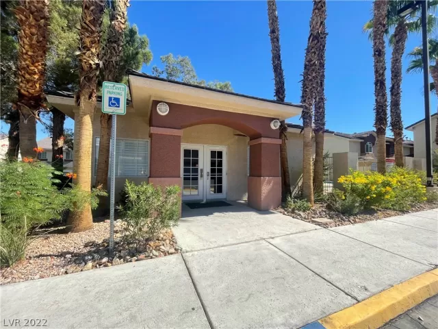 MLS: 2444717 Condo For Sale