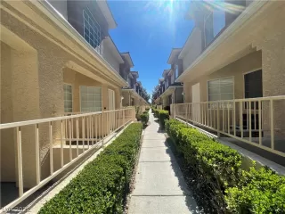 Photo #2: 2444717 Listing 