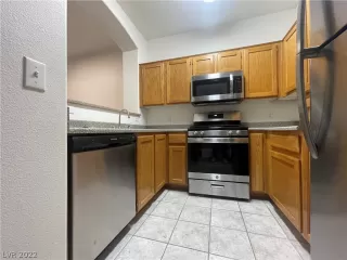 Photo #5: 2444717 Listing 