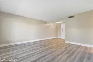 Photo #2: 2444777 Listing 