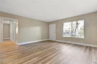 Photo #3: 2444777 Listing 