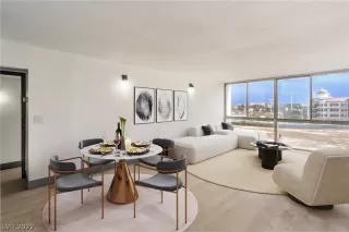 Photo #3: 2444784 Listing 