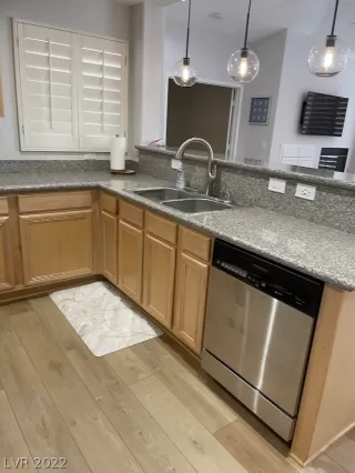 Photo #4: 2444786 Listing 