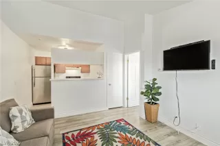 Photo #2: 2444827 Listing 