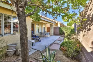 Photo #2: 2444847 Listing