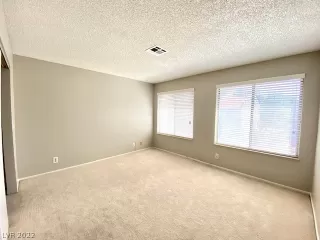 Photo #5: 2444848 Listing 