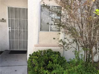 Photo #1: 2444849 Listing