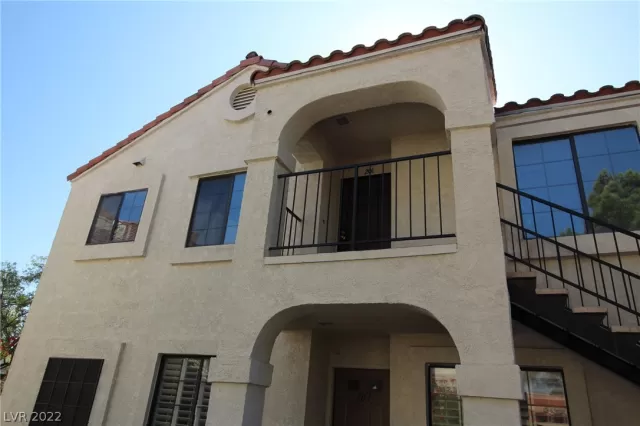 MLS: 2444854 Condo For Sale