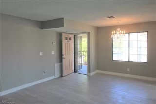 Photo #5: 2444854 Listing 