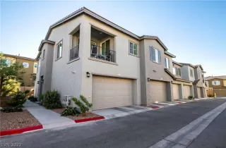 Photo #1: 2444867 Listing