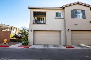 Photo #2: 2444867 Listing