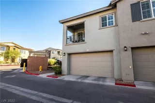 Photo #3: 2444867 Listing