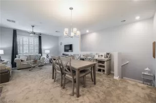 Photo #6: 2444867 Listing