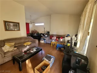 Photo #5: 2444870 Listing