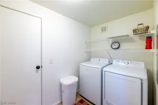 Photo #6: 2444879 Listing 