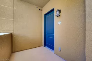 Photo #4: 2444880 Listing