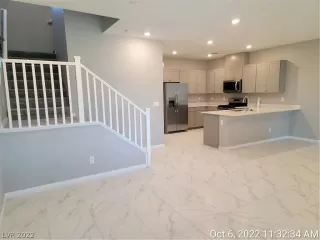 Photo #6: 2444894 Listing 