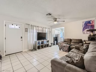 Photo #3: 2444895 Listing 