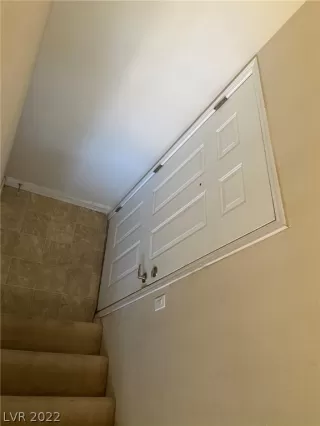 Photo #2: 2444940 Listing