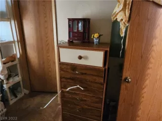 Photo #6: 2444967 Listing