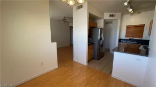 Photo #5: 2444982 Listing 