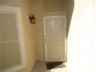 Photo #2: 2444993 Listing 