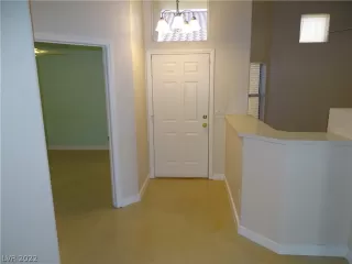 Photo #3: 2444993 Listing 