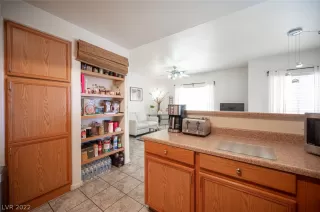 Photo #3: 2445002 Listing