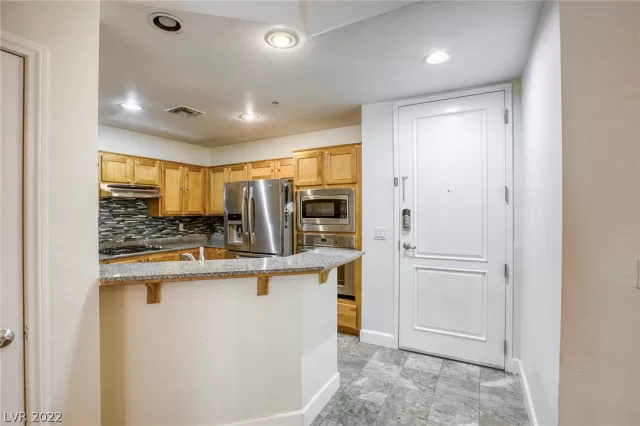 MLS: 2445043 Condo For Sale