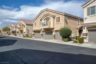 Photo #1: 2445120 Listing