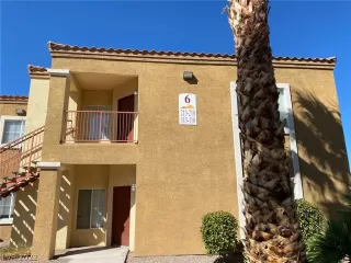 Photo #2: 2445191 Listing