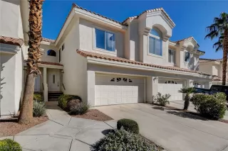 Photo #1: 2445229 Listing