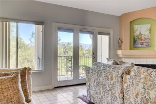 Photo #6: 2445229 Listing