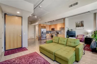 Photo #2: 2445244 Listing