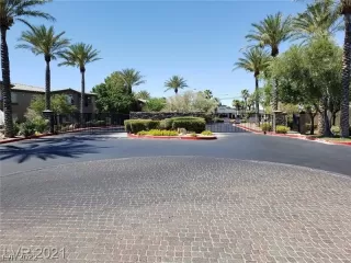 Photo #5: 2445278 Listing 